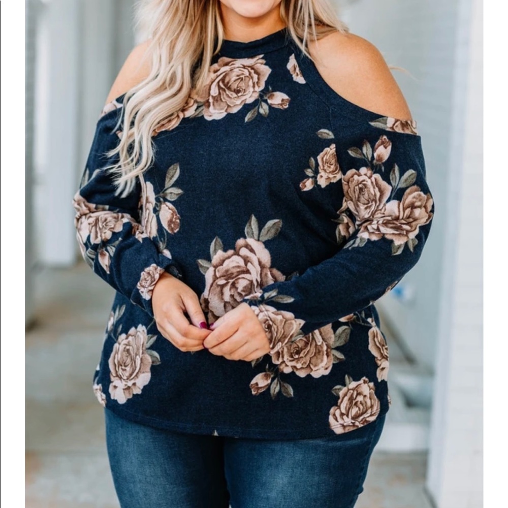 Off shoulder fall top